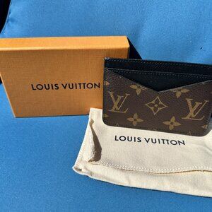 Louis Vuitton card holder